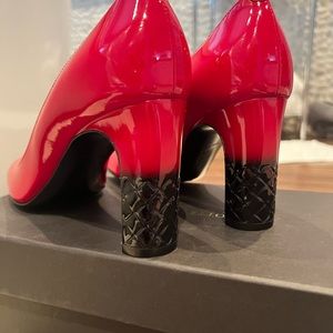 Bottega Veneta patent leather pumps NEW in box